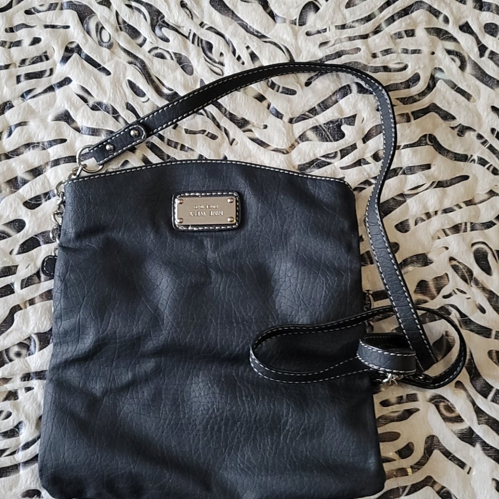 Nine West crossbody wallet/purse